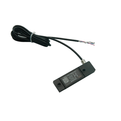 Robust strain sensor for harsh outdoor environment